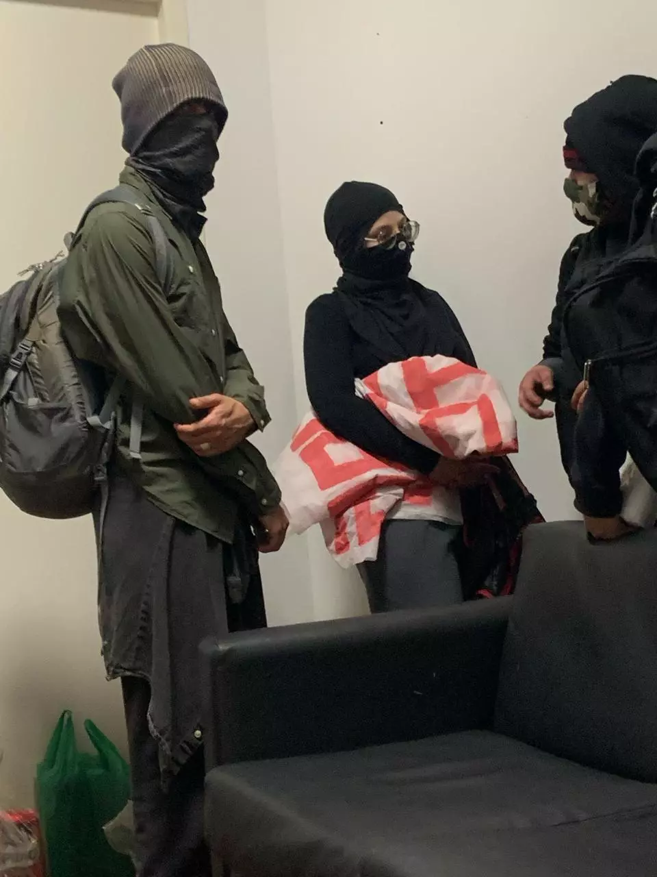 UFSC refém da balaclava:  o terrorismo de militantes e a rendição das universidades públicas