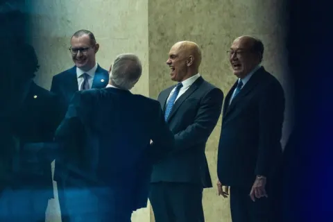 O direito de saber sobre o caso Master antes de votar
