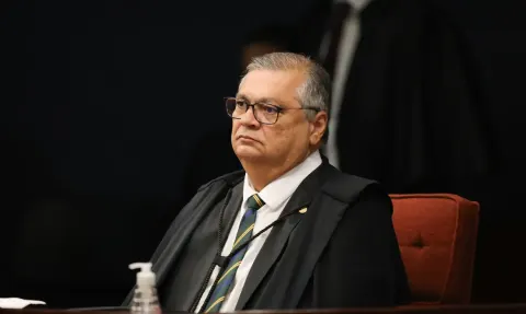PL vai explorar contra-ataque de Dino a Mendonça para argumentar que Lula interfere em investigações