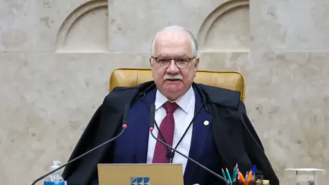 Presidente do STF, Fachin quebra silêncio sobre mensagens de Moraes e Vorcaro 