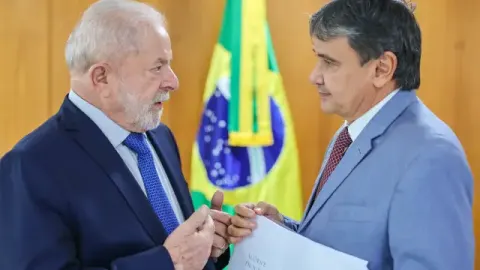 Governo Lula gasta R$ 238 mi para disparar WhatsApp a usuários de benefícios sociais
