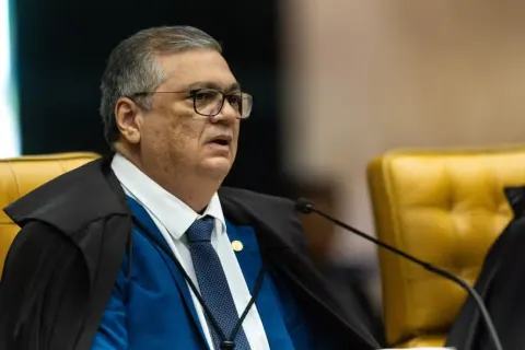 Dino determina volta de Andrei Rodrigues à direção-geral da PF após decisão de Mendonça que ordenou afastamento