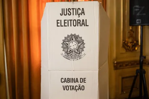 Mônica Bergamo: PT pede prisão de secretário de Ricardo Nunes por falta de ônibus em SP nas eleições