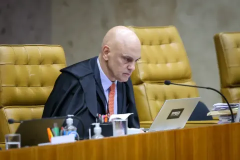 Cenário apontado pela Quaest pode atingir Lula pela associação política do eleitorado com Moraes, afirma Noblat