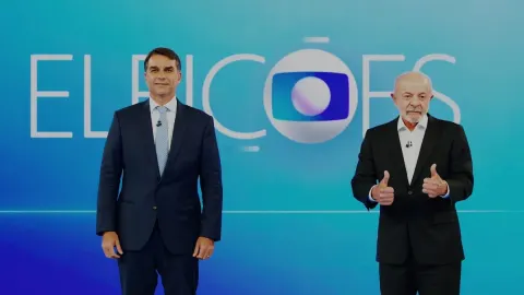 Lula se ancora no legado; Flávio tenta se apresentar como futuro
