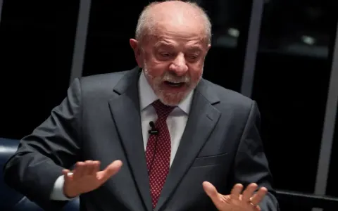 Governo federal vê necessidade de rever gastos com programas sociais a partir de 2028