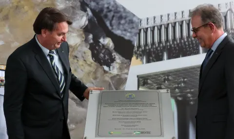  Bolsonaro inaugura ultracentrífugas em Fábrica de Combustível Nuclear - (100% Nacional).