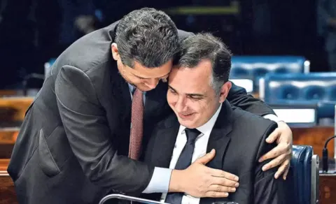 Davi Alcolumbre quer elevar idade mínima de ministro do STF para reduzir influência de eventual governo Flávio