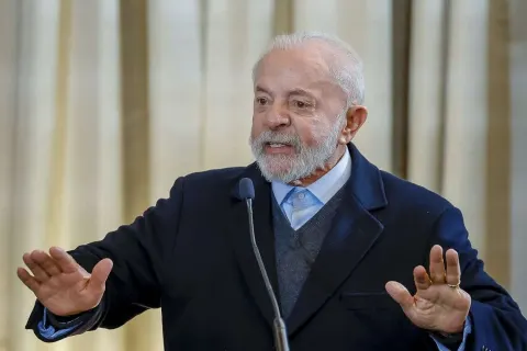 Denúncia de compra de votos para eleger Lula em universidade chega às mãos de Gonet