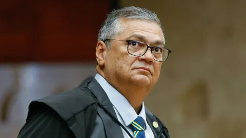 Flávio Dino reagirá caso STF abra inquérito contra Moraes