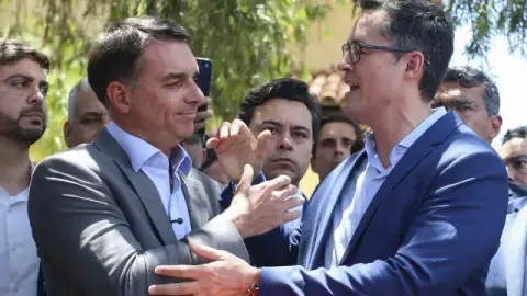 Flávio diz que Deltan Dallagnol vai analisar quebra dos sigilos de Lula