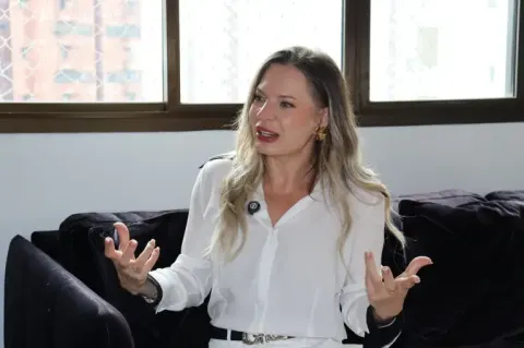 Joice Hasselmann revela como descobriu o gabinete do ódio e denunciou o bolsonarismo ao STF