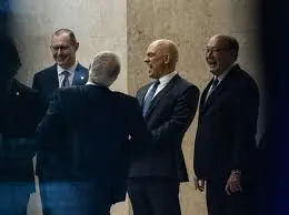 Confusão, silêncio e gargalhadas