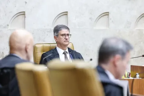 O lado escuro