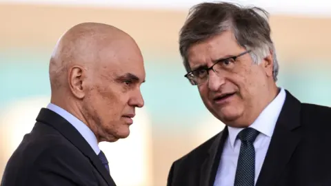 Uísque e charutos de Vorcaro diluíram e defumaram Gonet