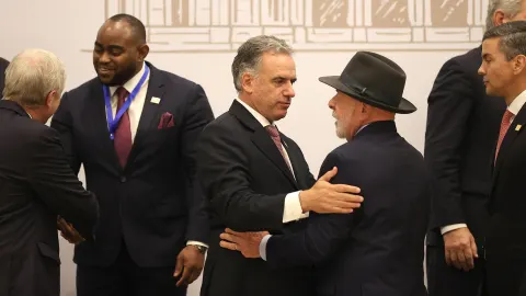 Governos de esquerda temem isolamento caso Lula perca