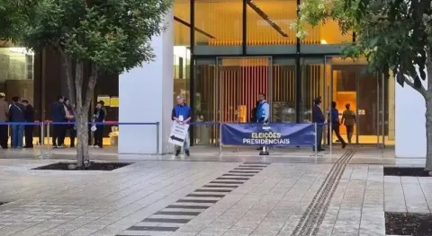 Eleições 2026: Votação é encerrada no Japão, e Flávio Bolsonaro vence Lula com quatro vezes mais votos