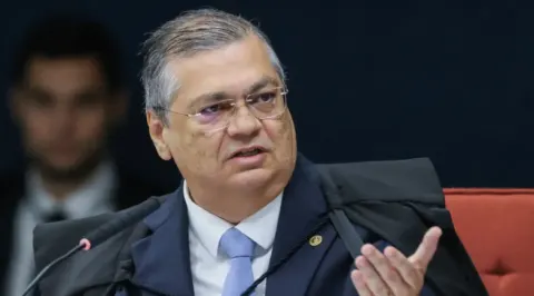 Dino questiona promessa de fim de inquérito das fake news e fala em “interesses eleitorais”
