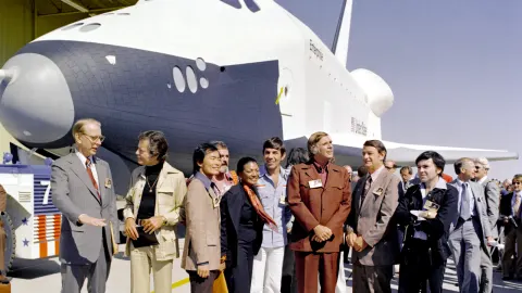 Como o serviço militar de Gene Roddenberry inspirou &quot;Star Trek&quot; - (Capitão Spock, Judeu Israelense).