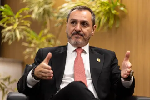 O isolamento do chefe da PF dentro do governo