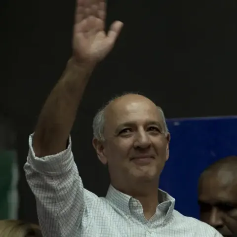 TRE-DF impugna candidatura de José Roberto Arruda