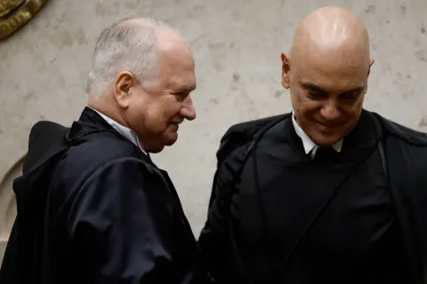 Fachin diz que ministros do STF devem ter limites e que anunciará medidas cabíveis