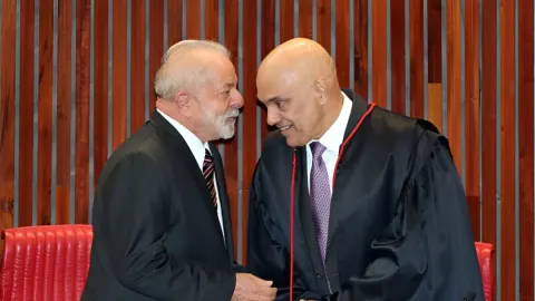 Doutrina militar russa de Moraes contamina eleição de vez