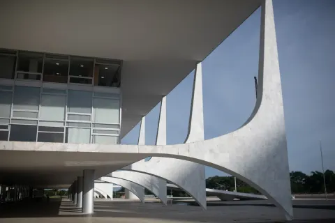 A visita do &quot;homem da mala&quot; de Vorcaro ao Palácio do Planalto