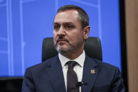 O isolamento do chefe da PF dentro do governo