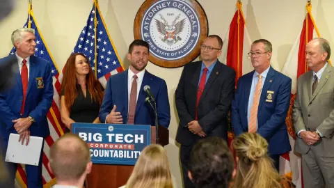 Flórida investiga empresas de tecnologia por crimes relacionados à inteligência artificial.