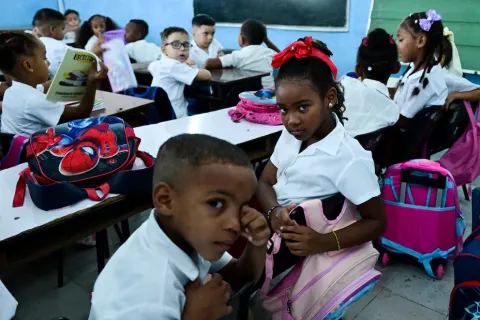 Cuba aprovou creches privadas e endureceu os requisitos para aluguéis.