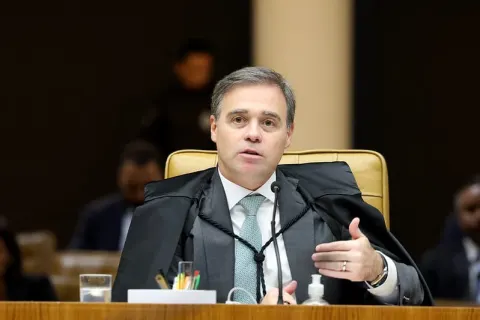 ‘Consórcio de Lula com ministros do STF tenta isolar Mendonça, e isso é bom para ele