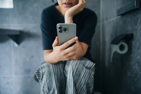 Anatel exige biometria facial para manter linhas de celular ativas no país