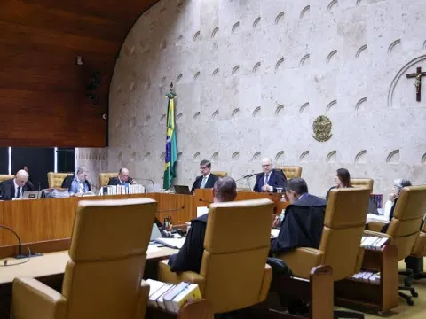Fachin tenta pôr a bola no chão no jogo sujo do STF