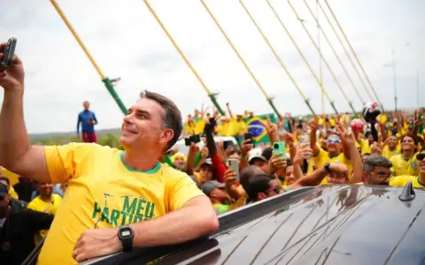AGORA: Polymarket aponta Flávio Bolsonaro com 80% de chance de vitória a 4 dias da eleição