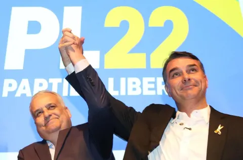 Favoritismo de Flávio Bolsonaro para o segundo turno chega até a 78,5% na Polymarket