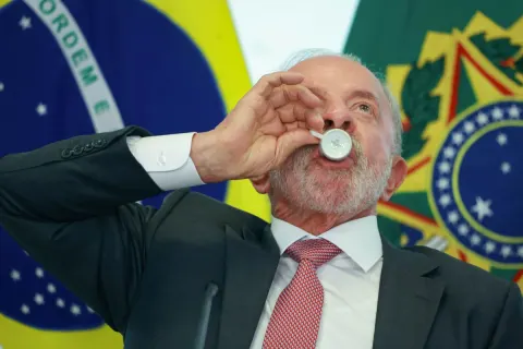 Lula recebe Gilmar no Planalto em meio à crise envolvendo Moraes