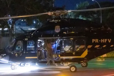 Vorcaro disse em depoimento que agentes da PF ameaçaram jogá-lo de aeronave