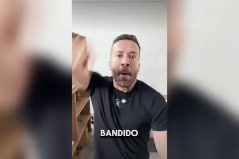 Janones é obrigado a se retratar por mentiras contra Nicolas