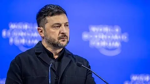 Rússia ataca aeroportos de Kiev antes de visita de enviados dos EUA, diz Zelensky