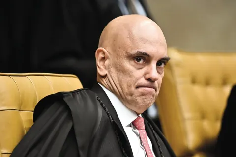 Transparência Internacional alerta para ‘colapso institucional’ e pede afastamento de Moraes