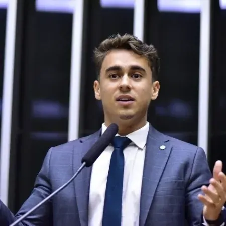 Em áudios, Nikolas chama Vorcaro de &#039;lindão&#039; e pede ajuda a amigo