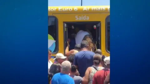 TRE-BA manda prender secretário por reter ônibus no 2º turno em Salvador