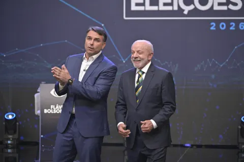 Lula decide pedir anulação da candidatura de Flávio por ‘interferência’ da Meta | Jovem Pan