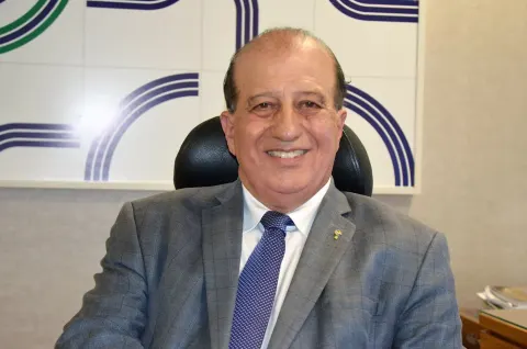 Ministro do TCU alerta para risco de faltar dinheiro para aposentadorias