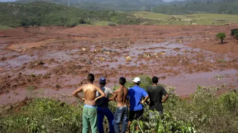 Samarco e 3 ex-gerentes são condenados por tragédia em Mariana