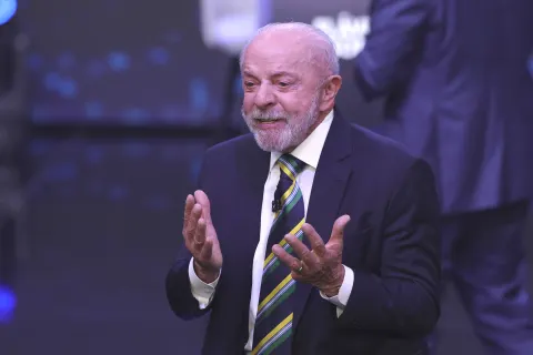 Especialistas alertam que “kit-reeleição” de Lula fere lei eleitoral