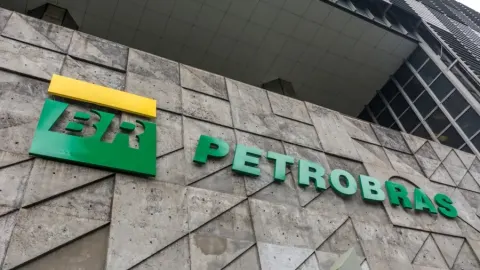 Ex-diretores apostam em venda de ativos da Petrobras com Flávio no Planalto