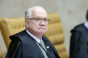 Fachin tira Moraes da relatoria do inquérito das Fake News e assume caso