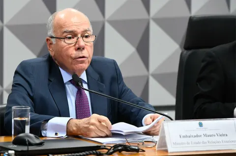 Mauro Vieira acusa governo Trump de interferir na eleição brasileira
